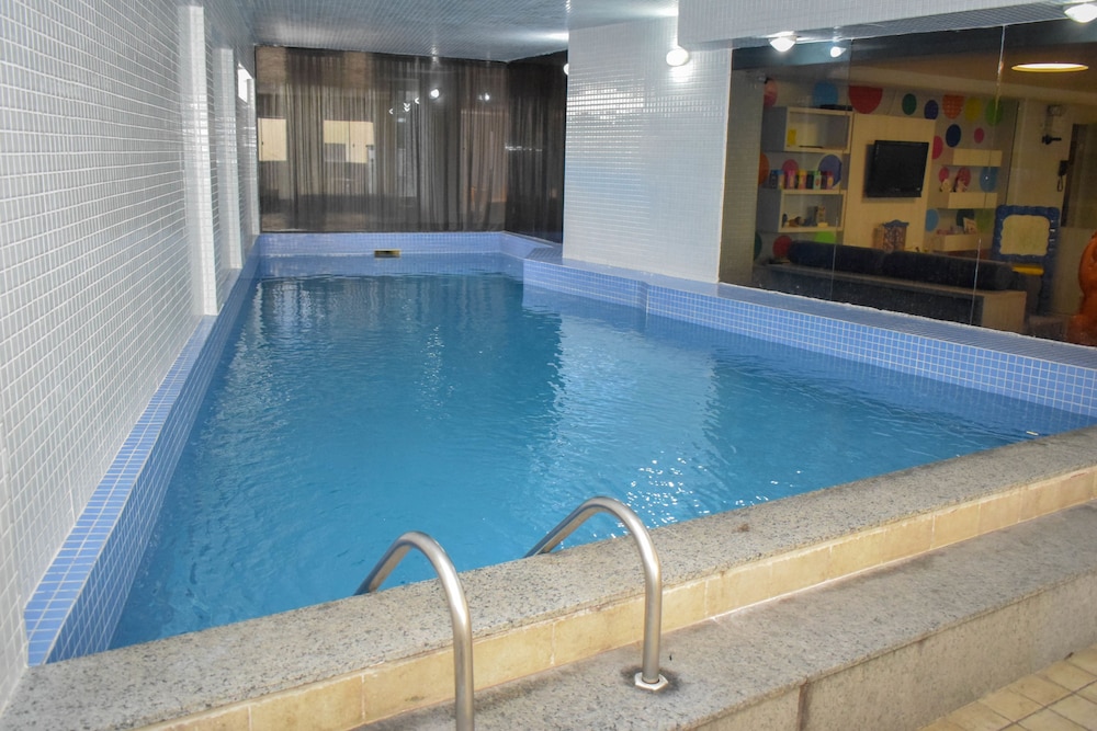 Camboriu Praia Hotel 3/75
