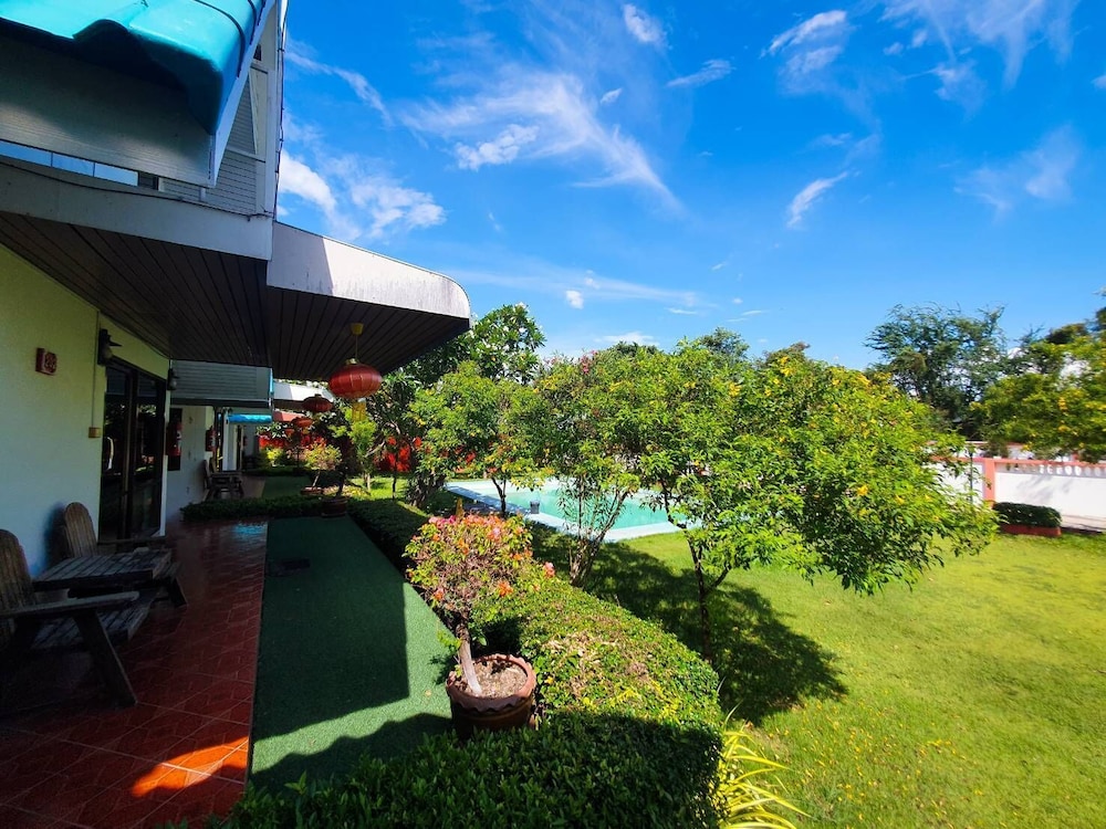Dream Park Resort 14/75