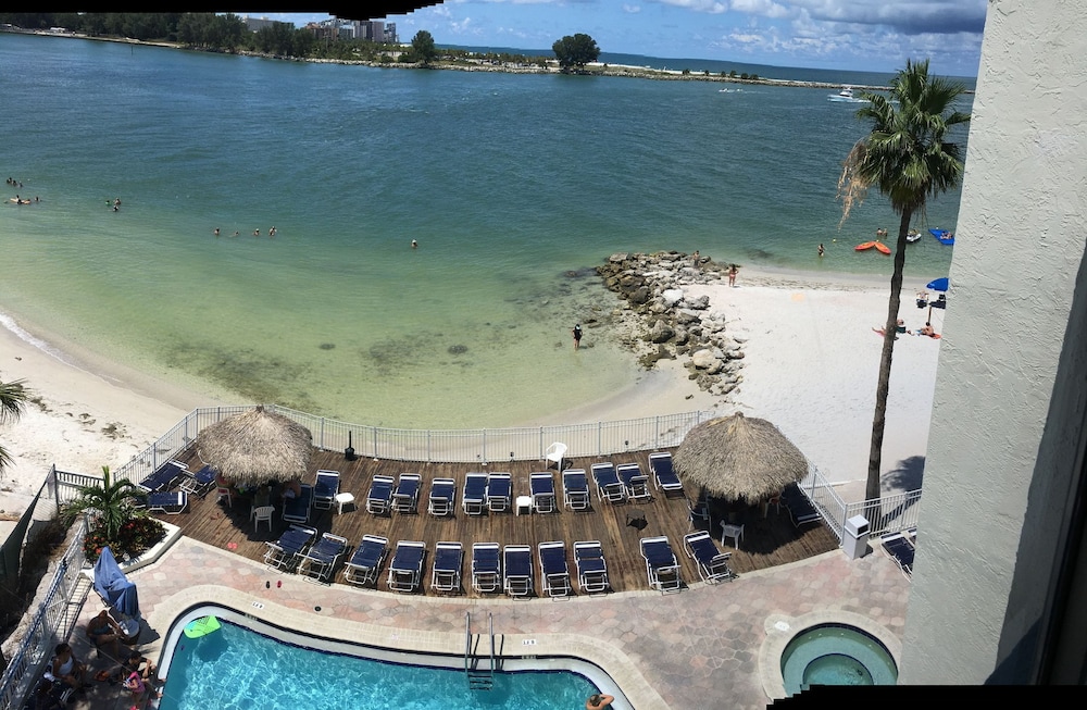 Gulfview Hotel On the Beach 3/49