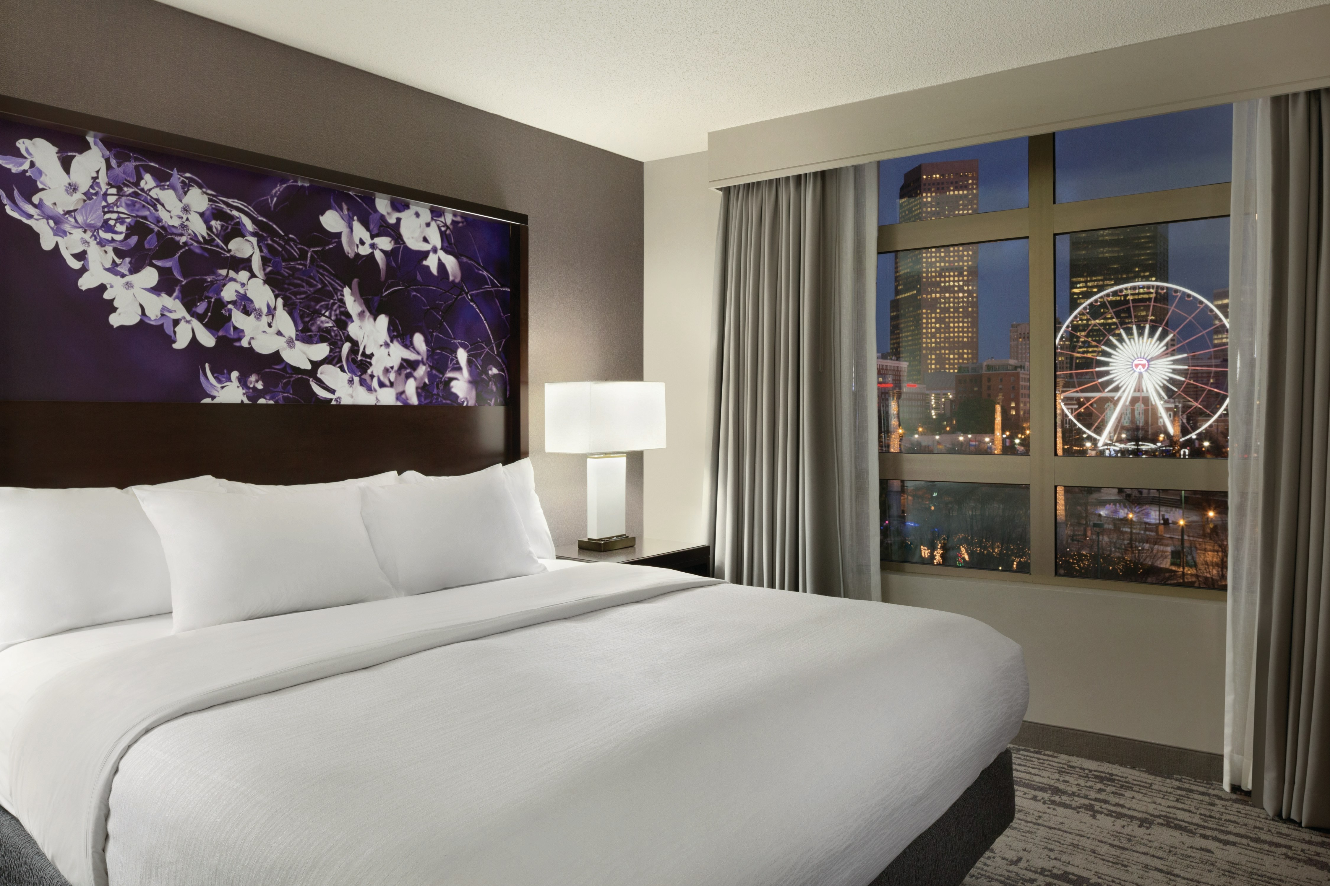 PREMIUM, SUITE, KING BED, PARK VIEW