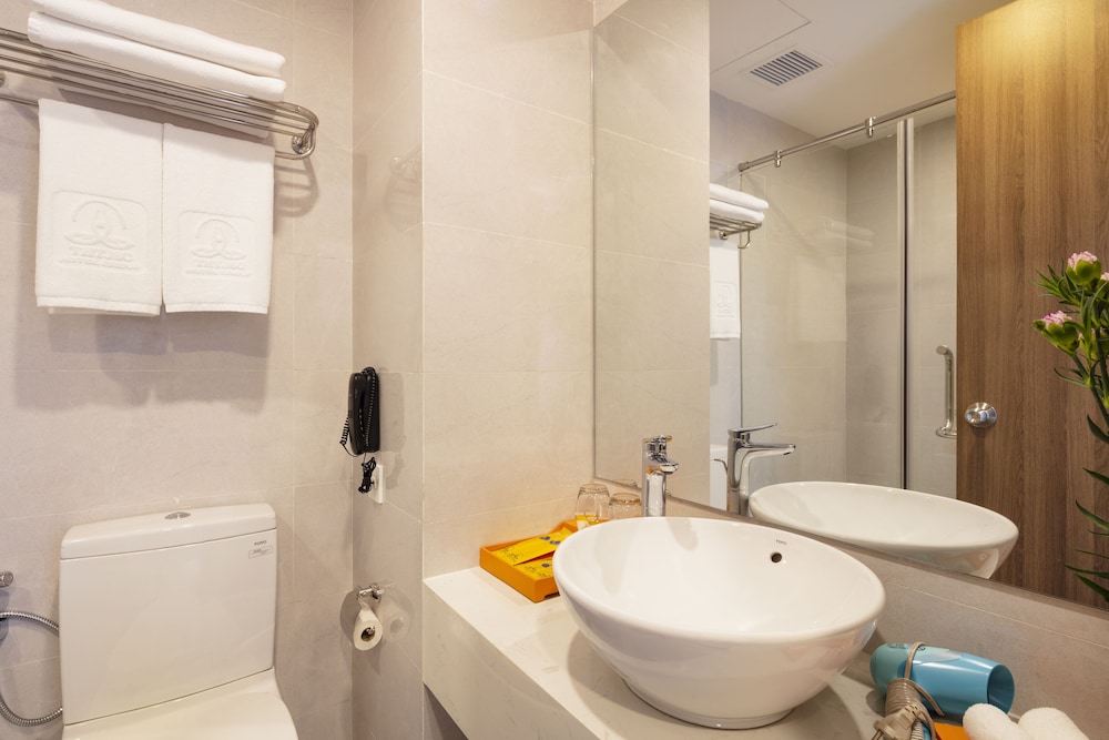Libra Nha Trang Hotel 50/50