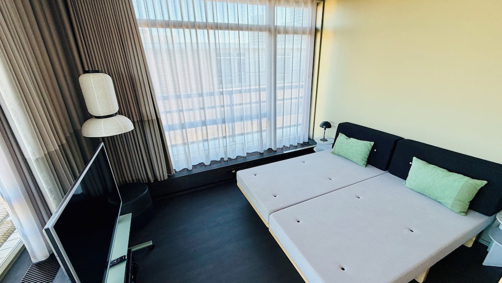 SUITE, 2 DOUBLE BEDS, SOFA, BALCONY