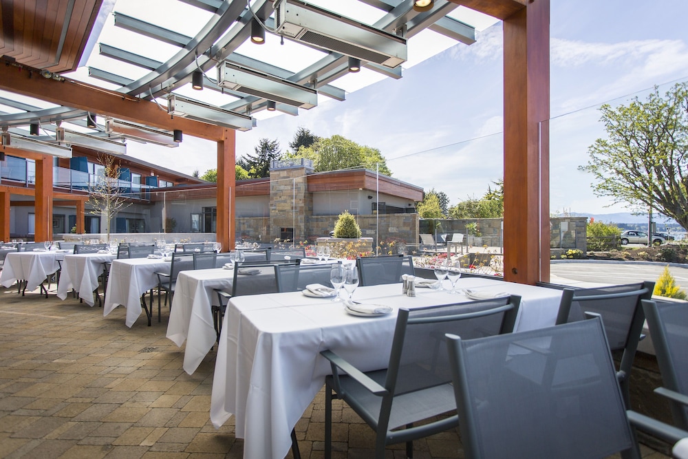 Qualicum Beach Inn 50/70