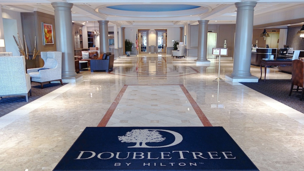 Doubletree By Hilton Hotel Leominster 64/68