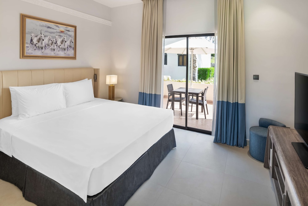 Radisson Blu Hotel & Resort Al Ain 18/66