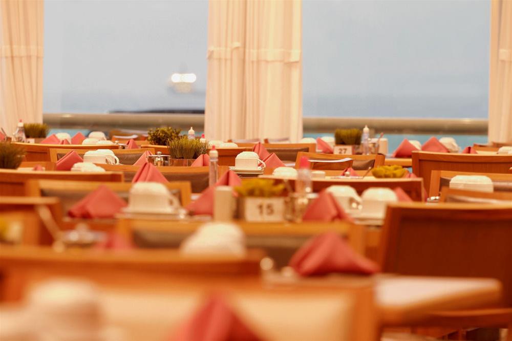 Royal Macae Palace Hotel 38/41