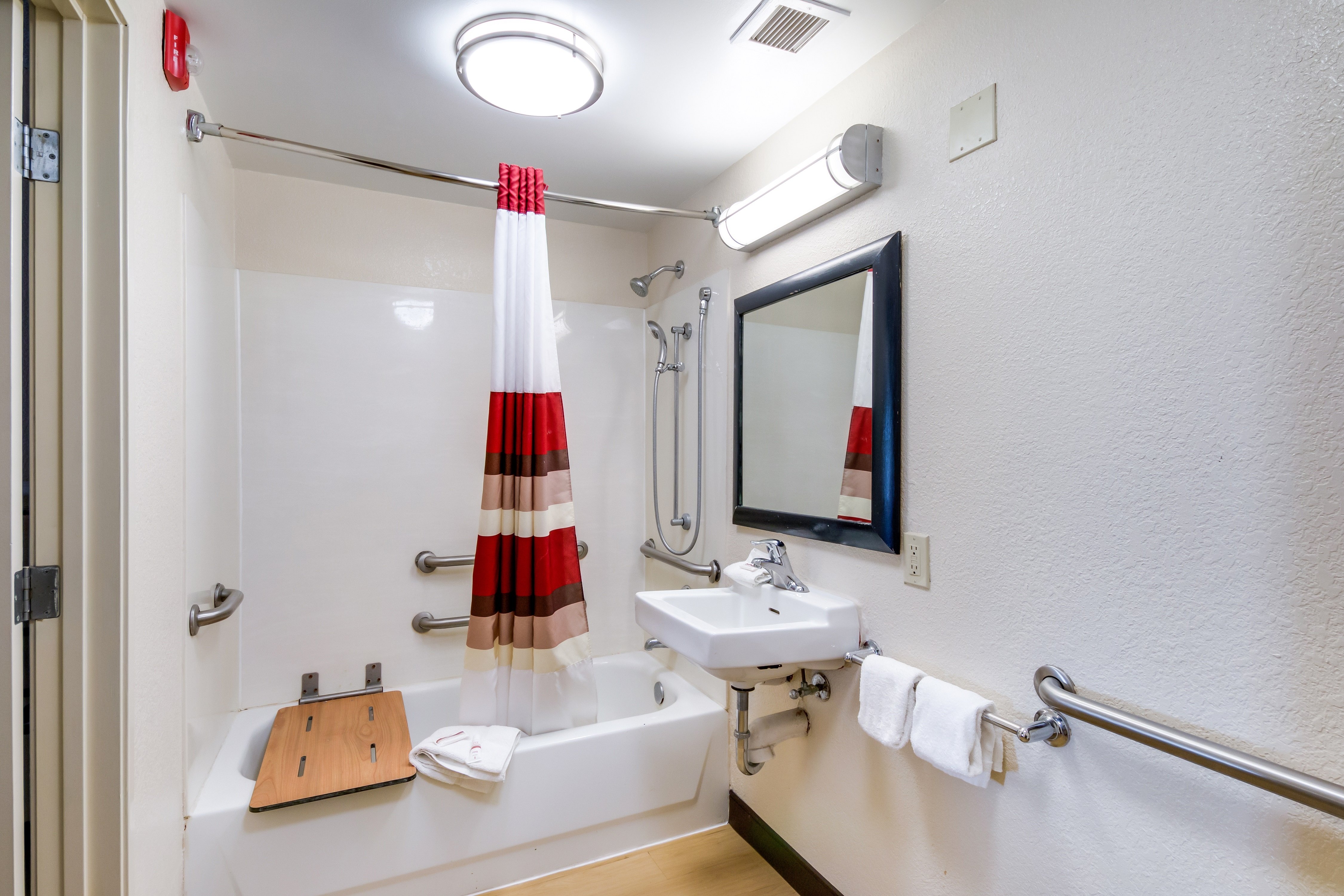 Red Roof Inn Laredo 34/35