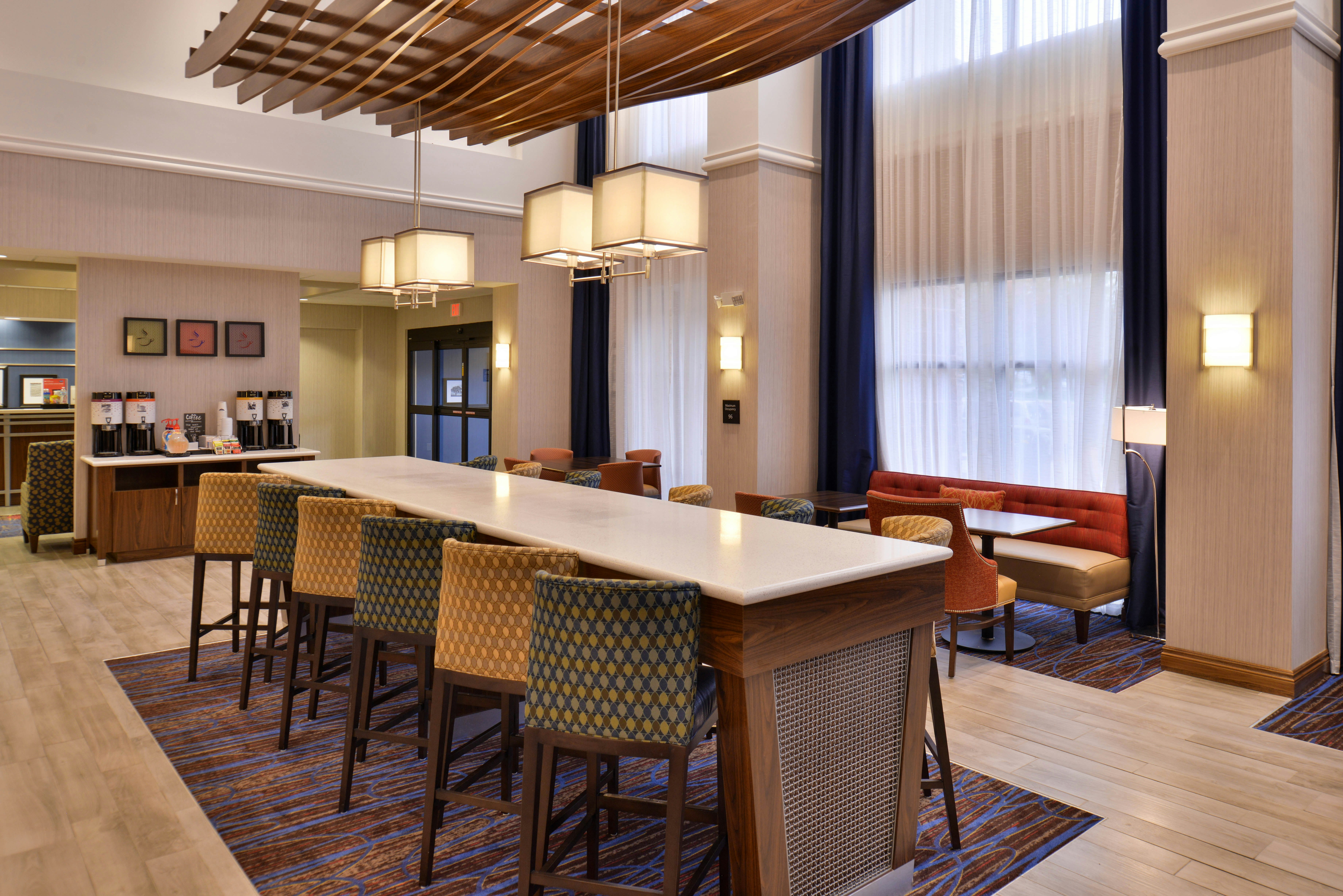 Hampton Inn Suites Ann Arbor West 33/47