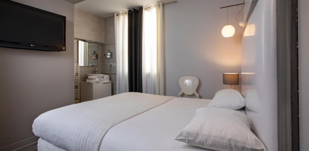 Hotel De Paris 26/69