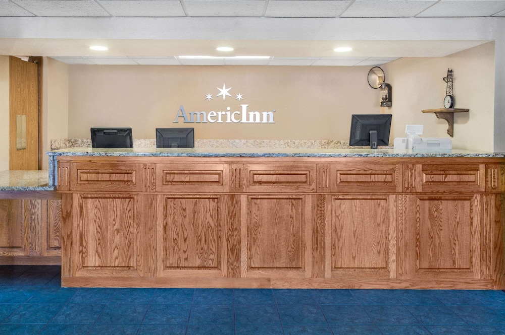 Americinn By Wyndham Menominee 10/40
