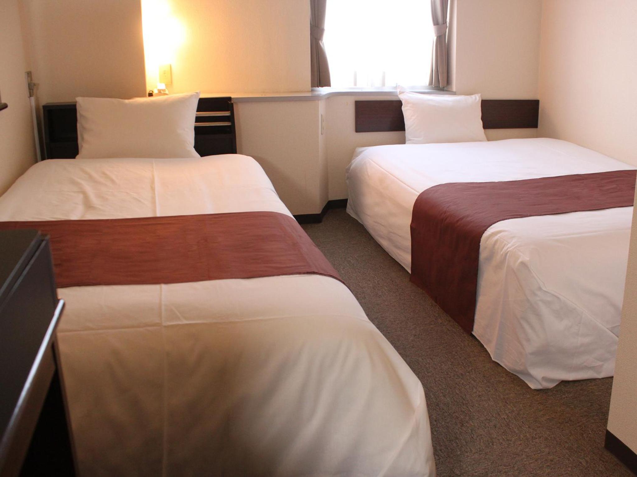 Semi Room, 2 Semi Double Beds, Smoking