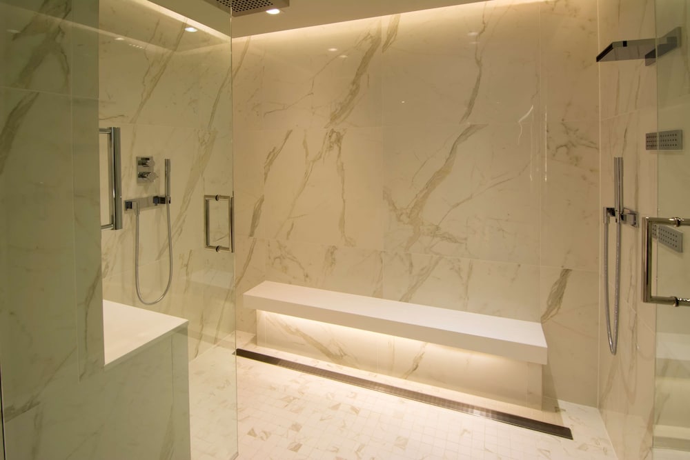 The Benson Portland, Curio Collection by Hilton 38/72