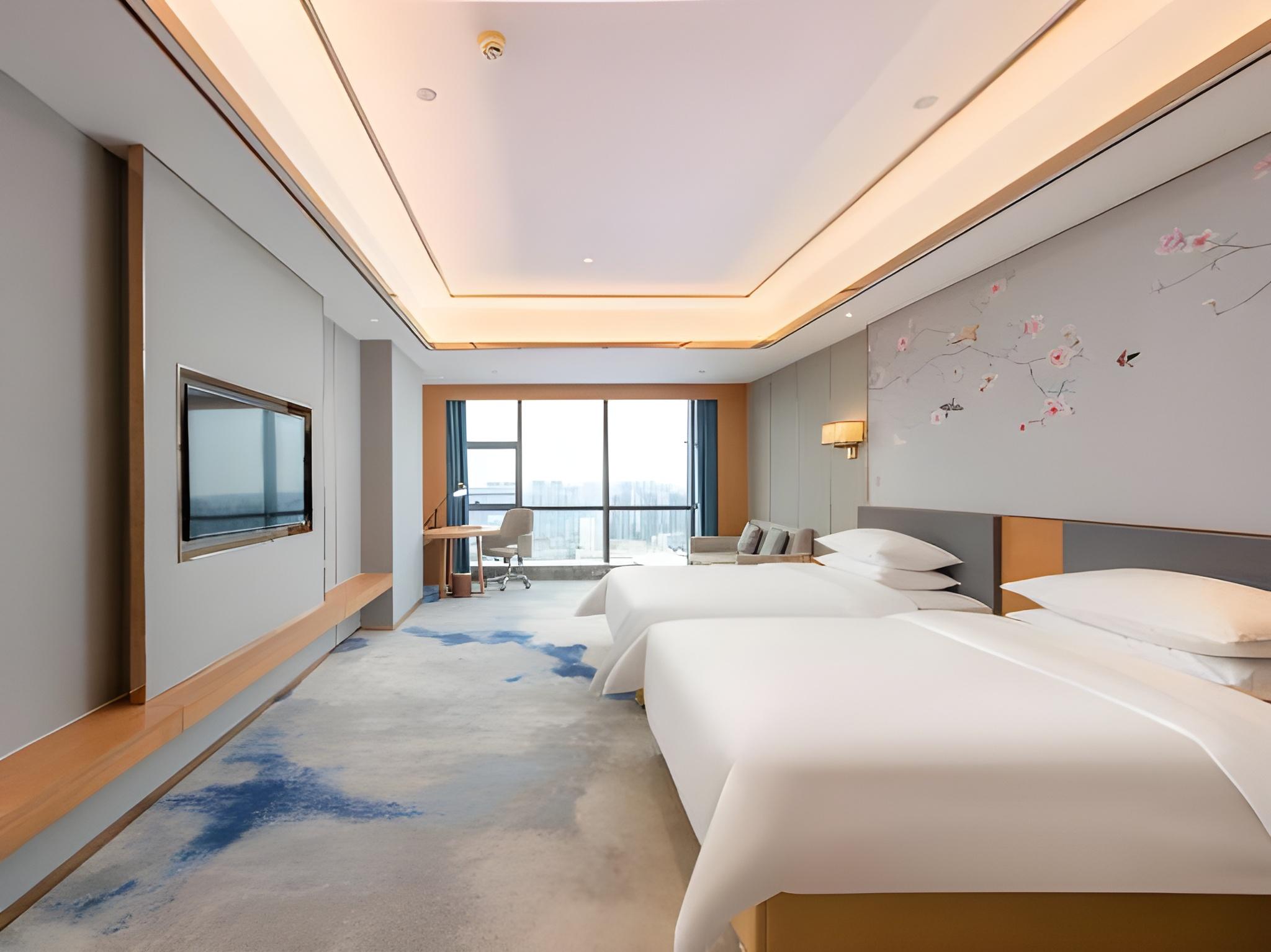 Venus Royal Hotel (Foshan Kuiqi Metro Station) 32/49