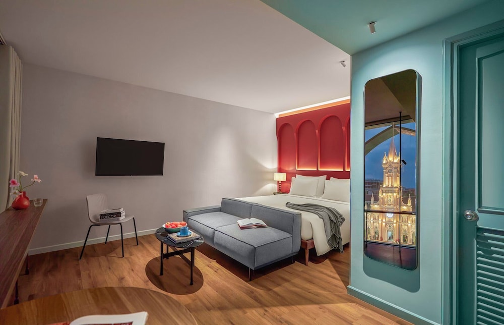 غرفة بريميير بسرير كينج بإطلالة على المدينة