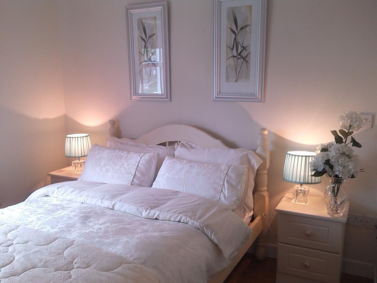 The Vee Guest Accommodation 10/22