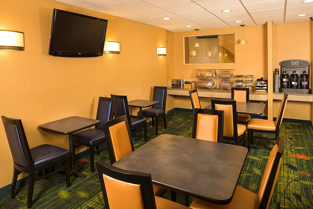 Fairfield Inn by Marriott New York LaGuardia Airport/Flushing 23/37