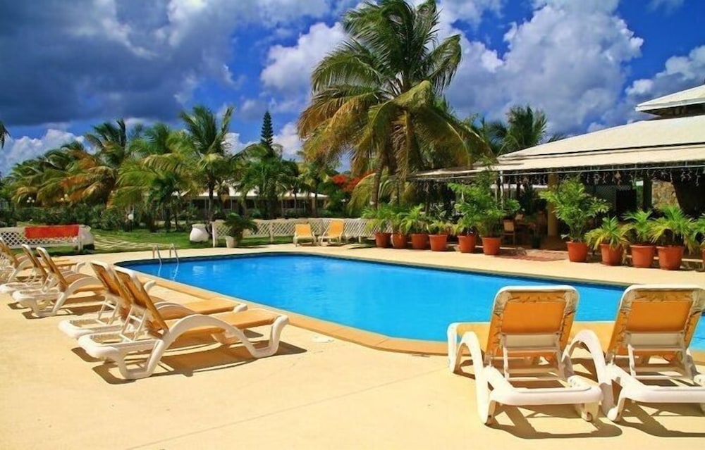 Anguilla Great House Beach Resort 31/33