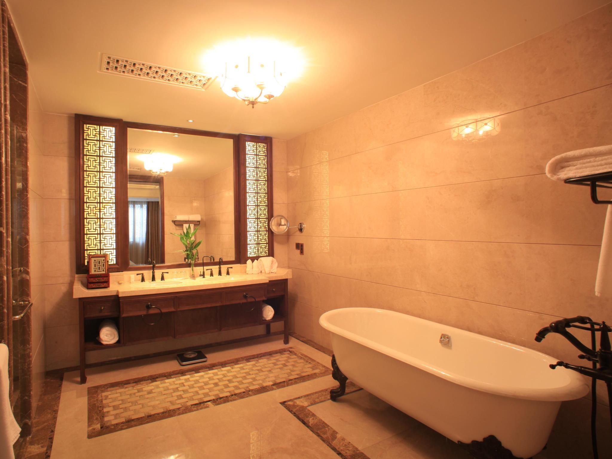 Dockside Boutique Hotel 65/69