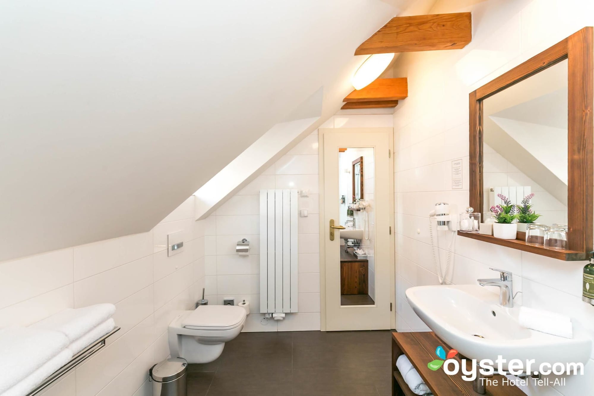 جناح جونيور بسريرين منفصلين بغرفة نوم واحدة، Hotel Golden Key Prague 8/10