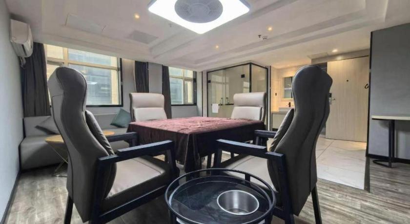 BORRMAN WANDA PLAZA Houjie Dongguan 43/45