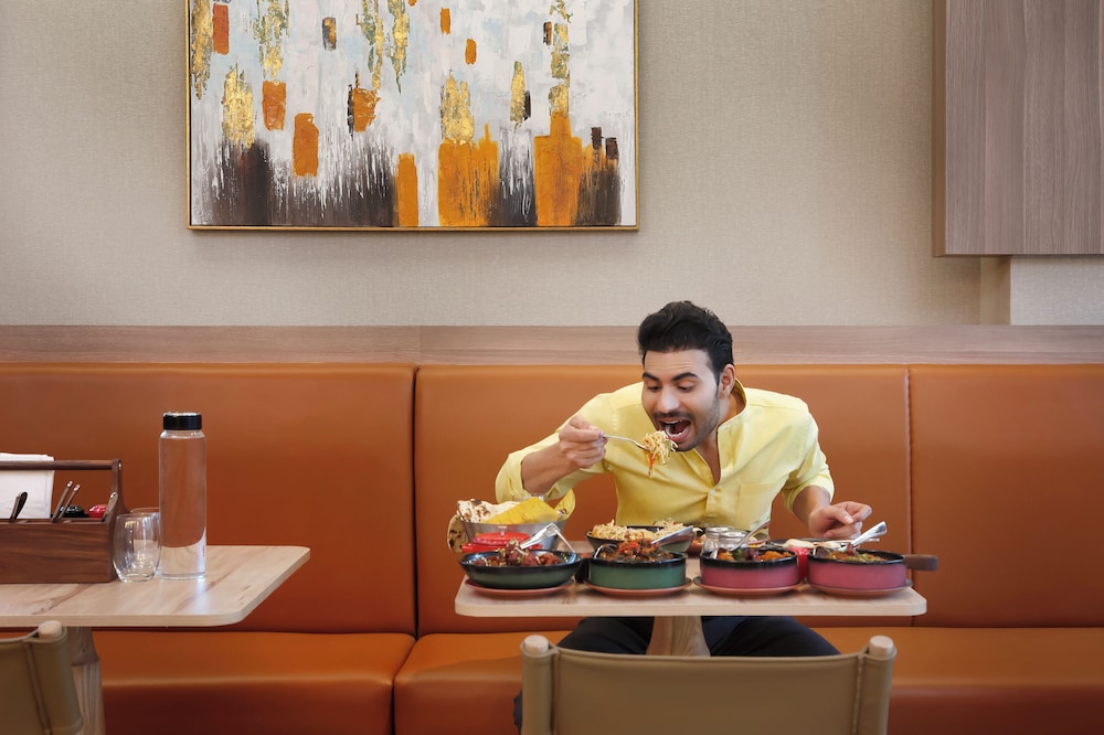 Ibis Mumbai BKC 10/75