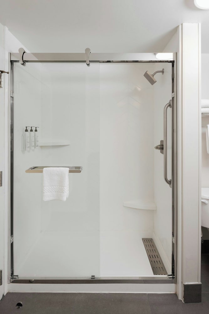 غرفة بسريرين كوين، Fairfield Inn Suites Muskegon Norton Shores 5/6