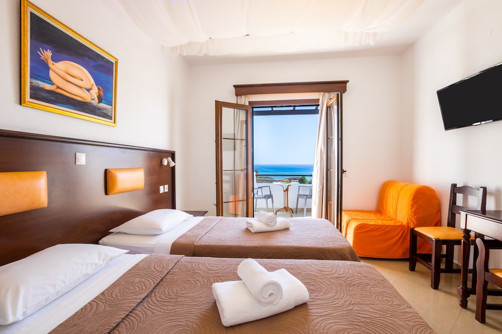 Irini Hotel 18/63