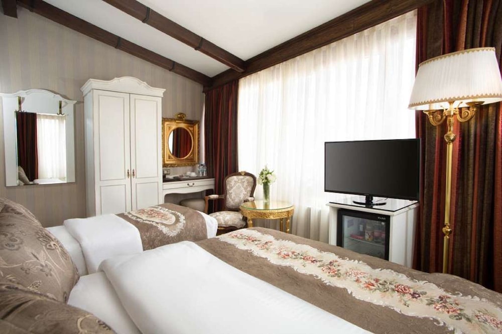 Best Western Empire Palace 16/40