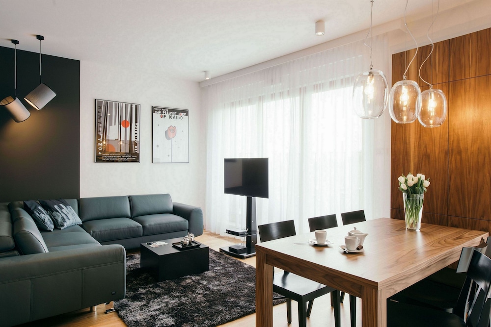 Exclusive Apartments 38/50