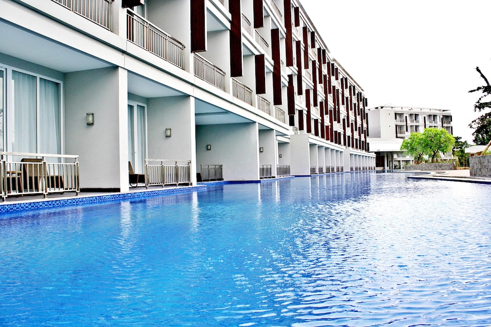 R Hotel Rancamaya 37/40