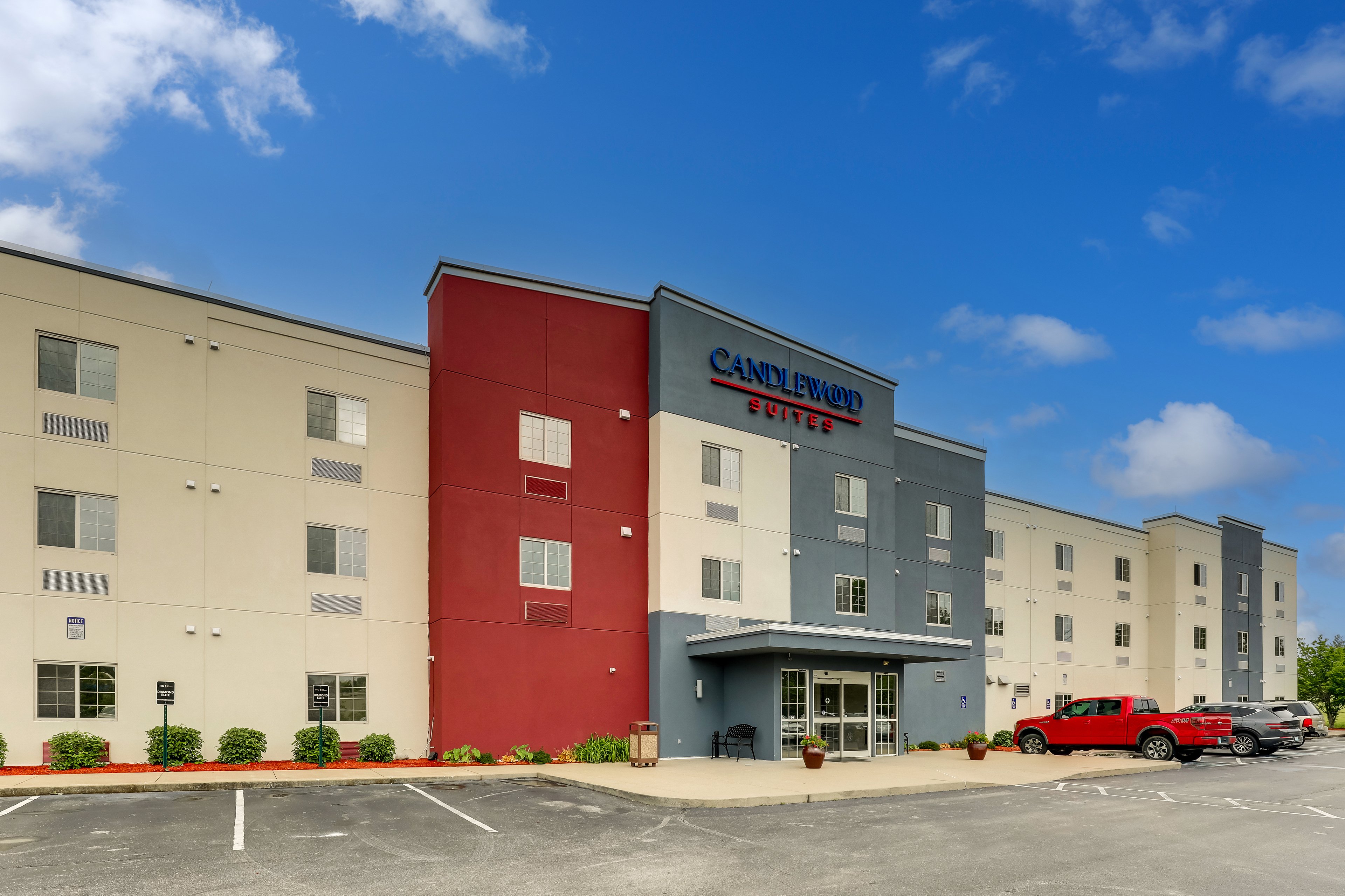 Candlewood Suites Lexington 69/74