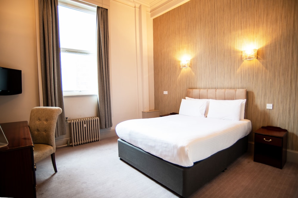 Station Hotel Aberdeen 29/67