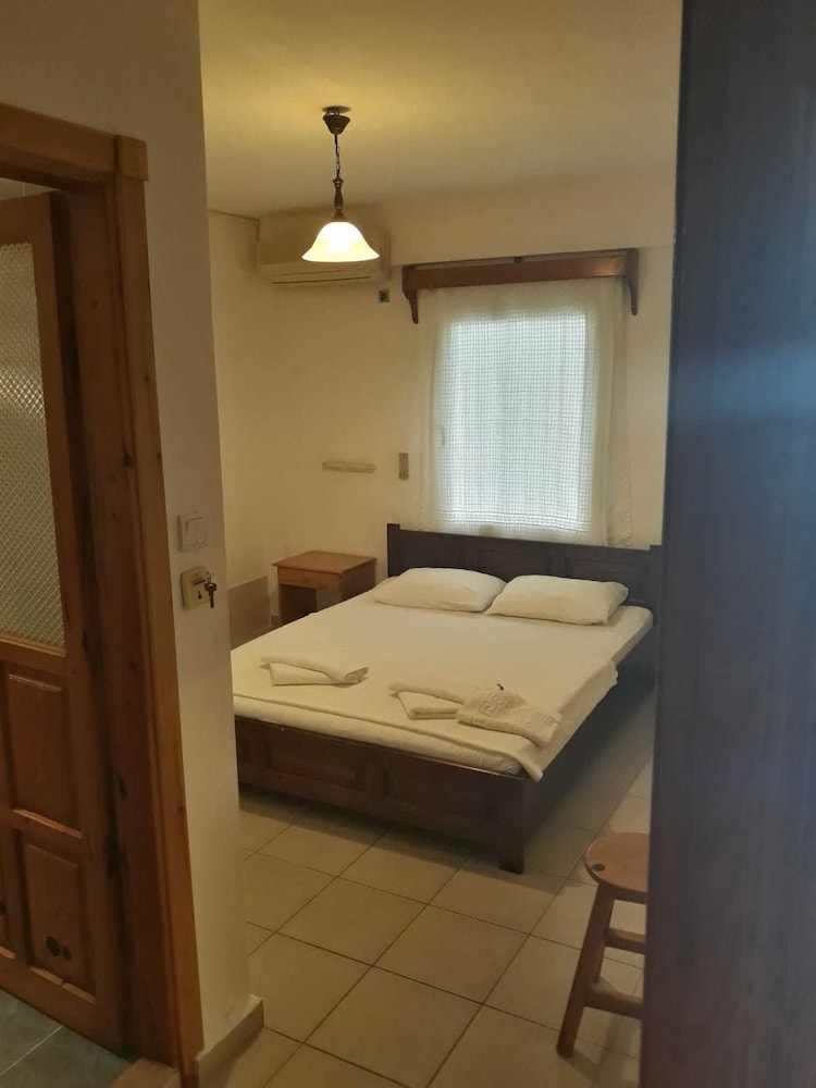 Berg Hotel 12/50