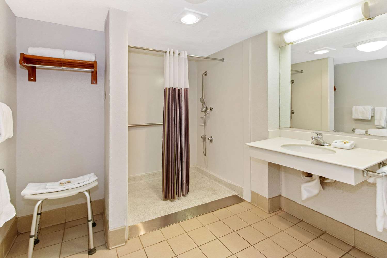 La Quinta Inn Santa Fe 44/45