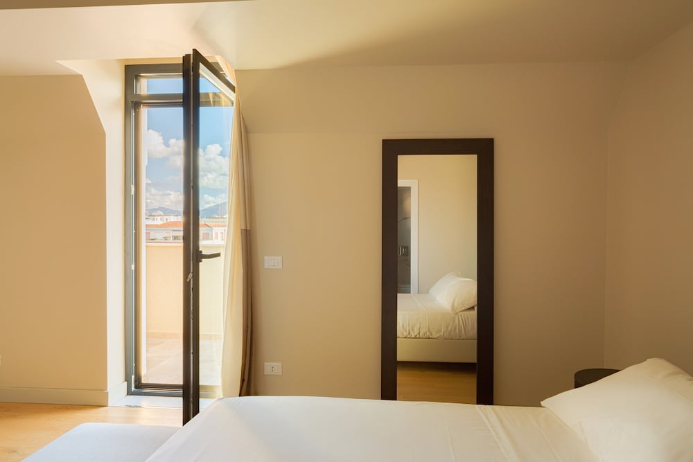 Hotel Politeama 40/69