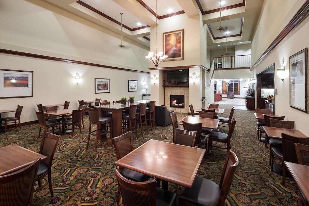 Homewood Suites by Hilton Jackson-Ridgeland 30/42