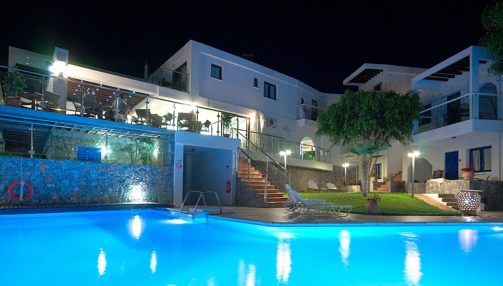 Minos Village 21/81