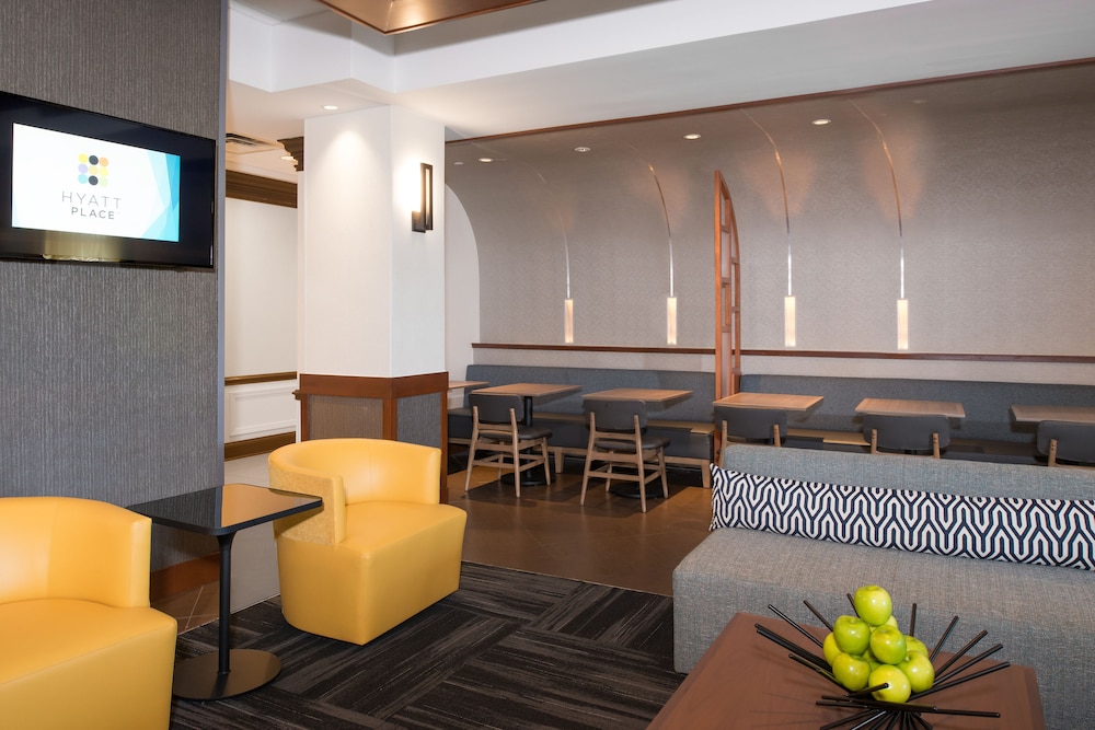 Hyatt Place Dallas/North Arlington/Grand Prairie 63/64