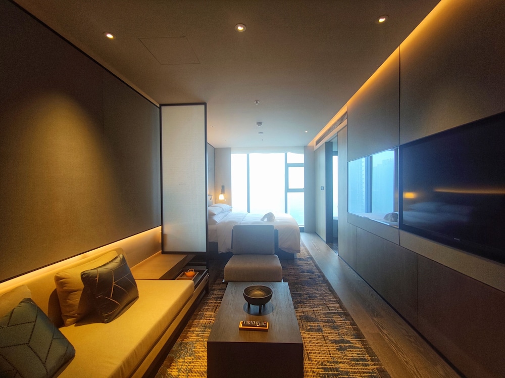 Courtyard by Marriott Luoyang 23/46