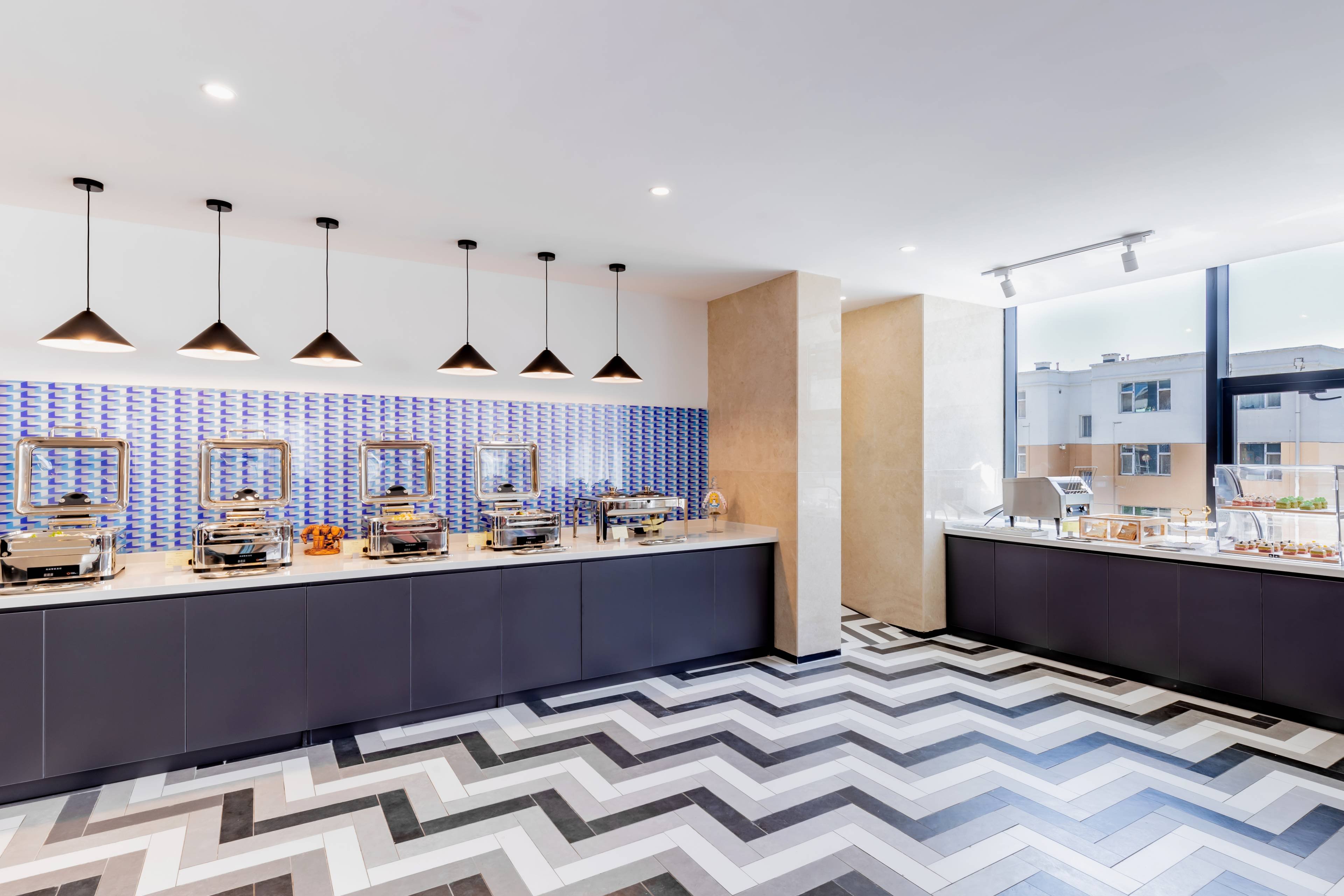 Holiday Inn Express Hohhot East Station 8/29
