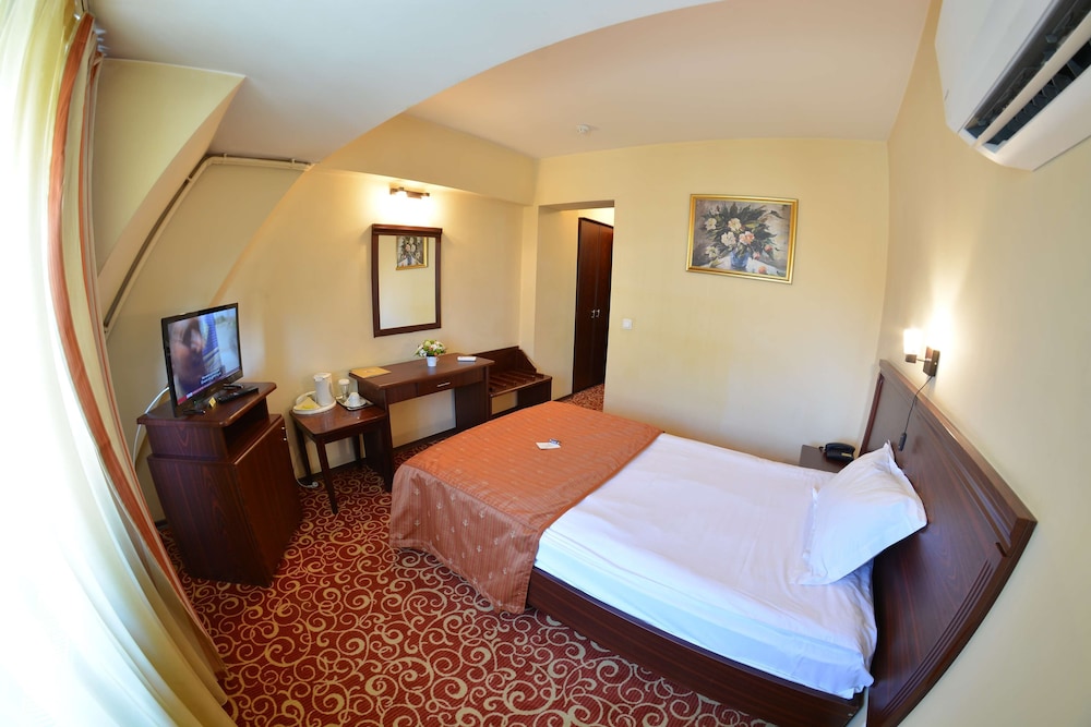 Hotel Central Ploiesti 20/69
