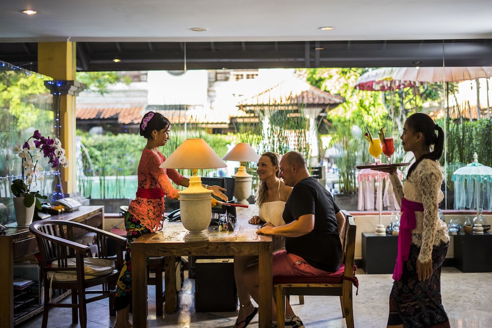 Royal Hotel and Villa Bali 37/48