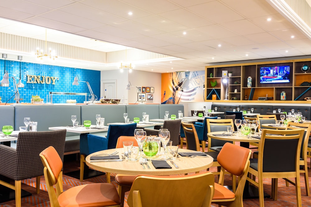 HOLIDAY INN PORTSMOUTH 60/73