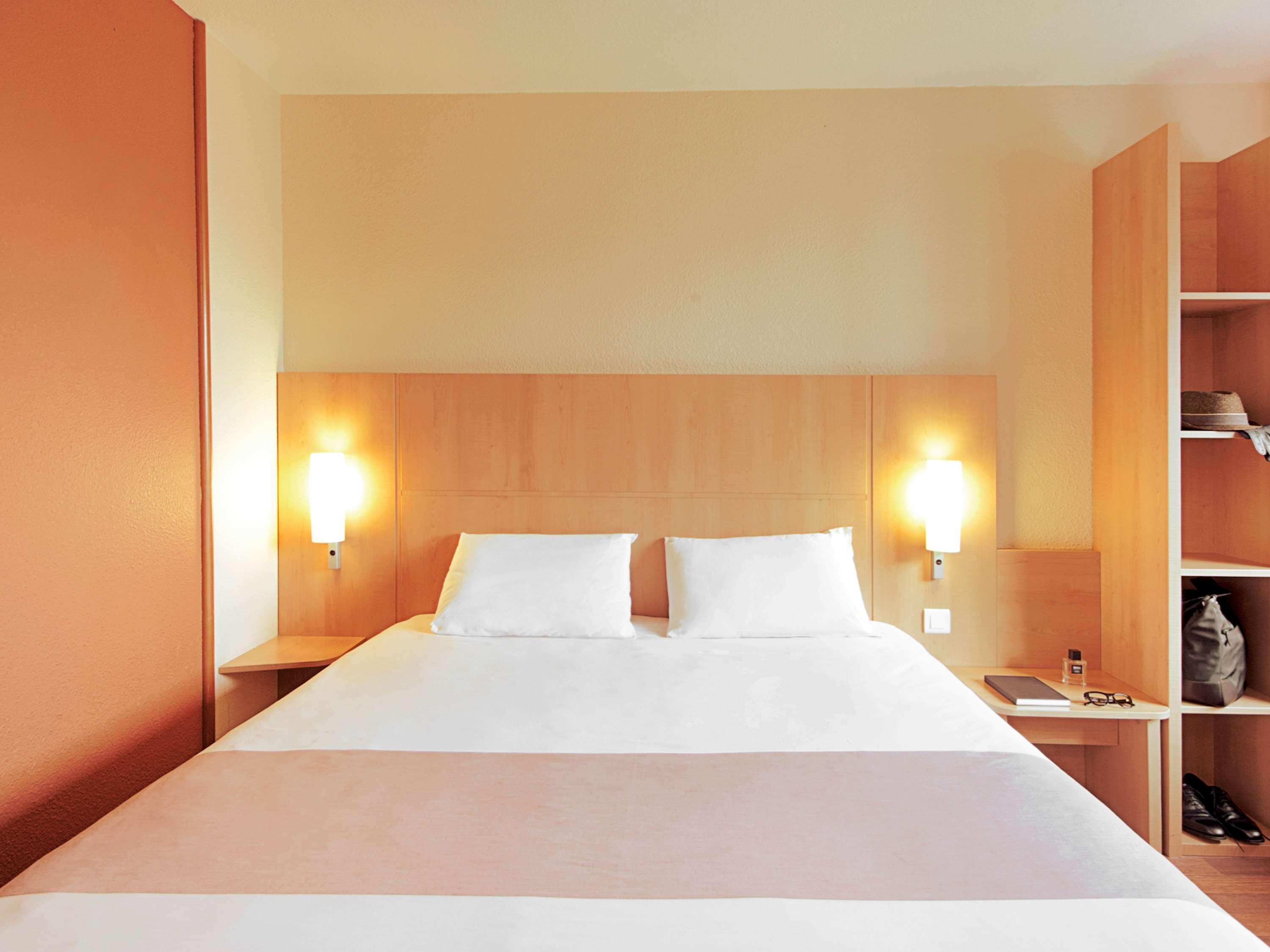 ROOM, DOUBLE BED, WITH EXTRA BED
