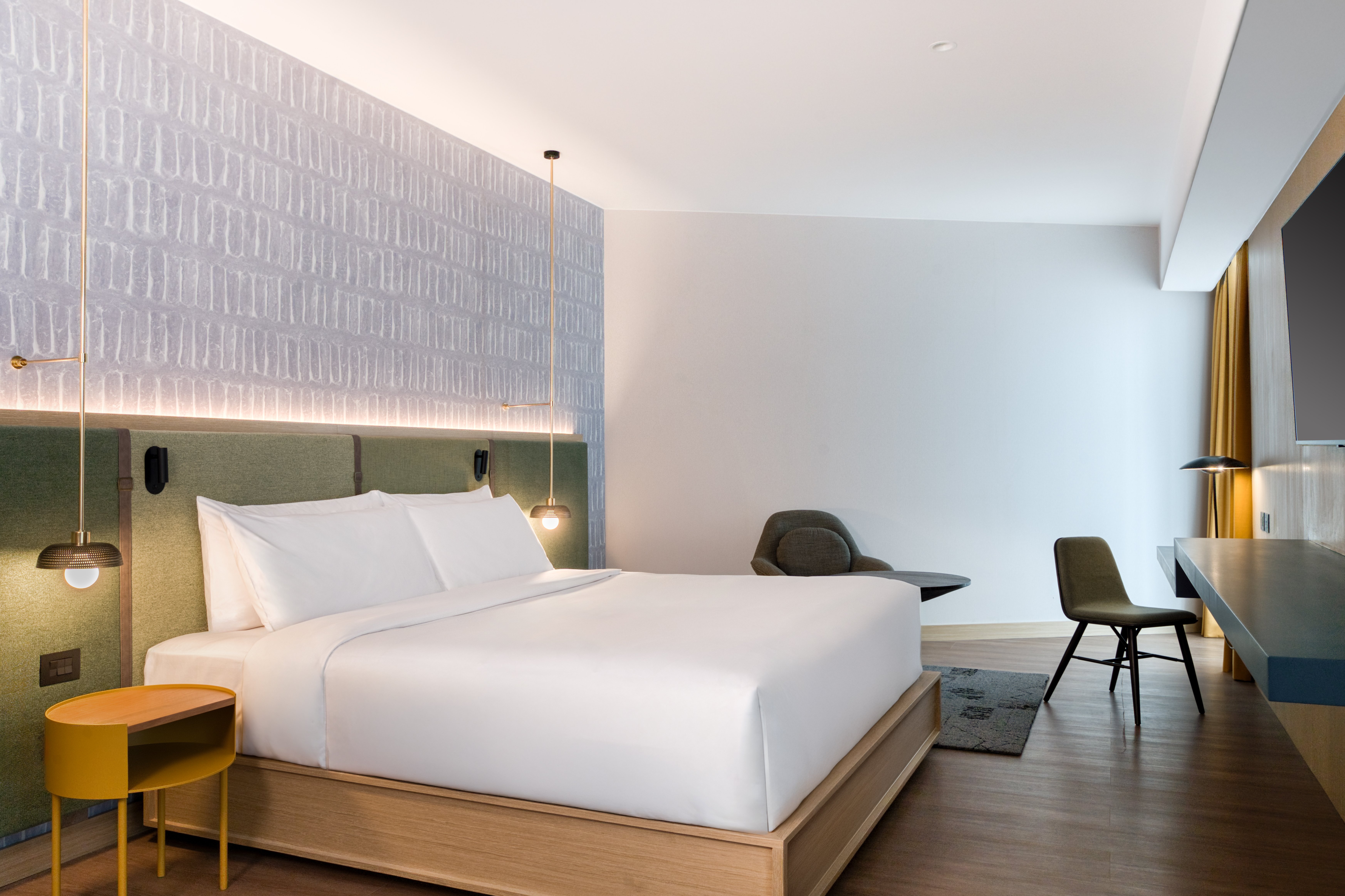 1 Bedroom, Suite, King Bed, Corner