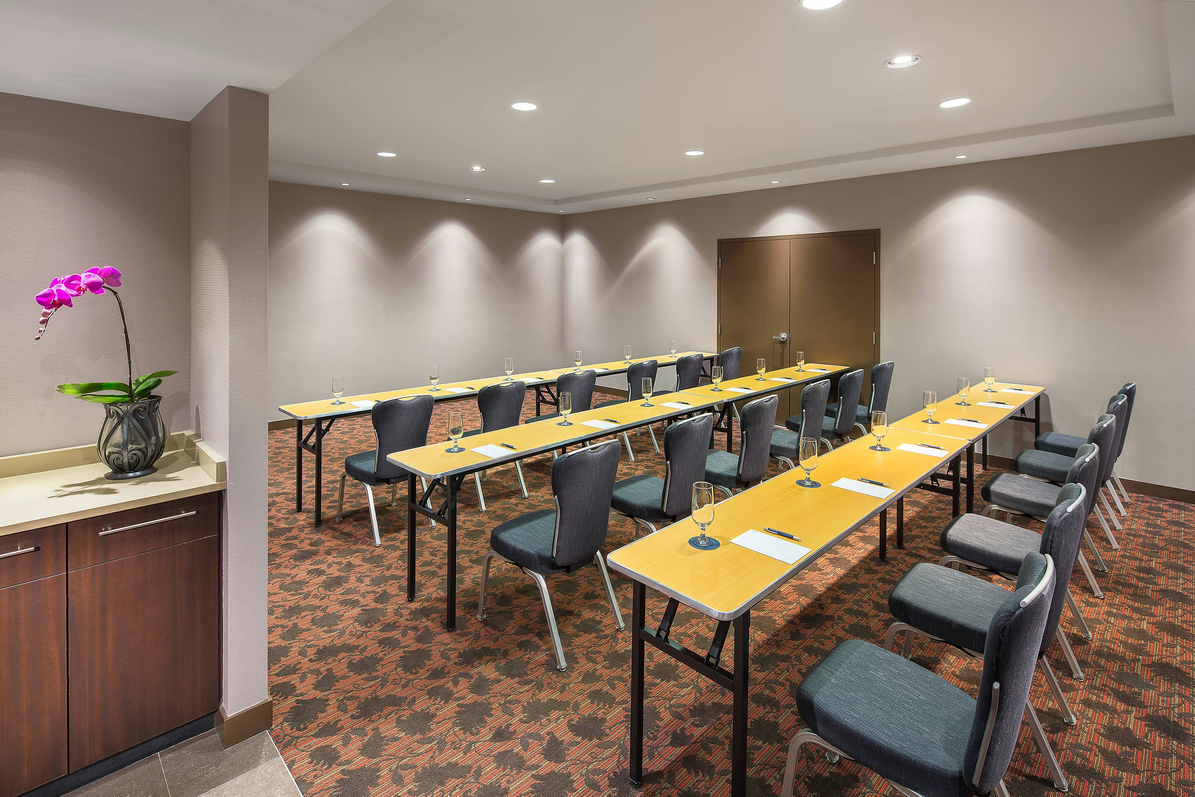 SHERATON VANCOUVER AIRPORT HOTEL 25/32
