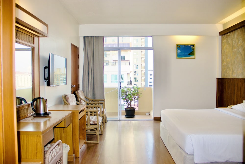 Golden Beach Hotel Pattaya 17/44