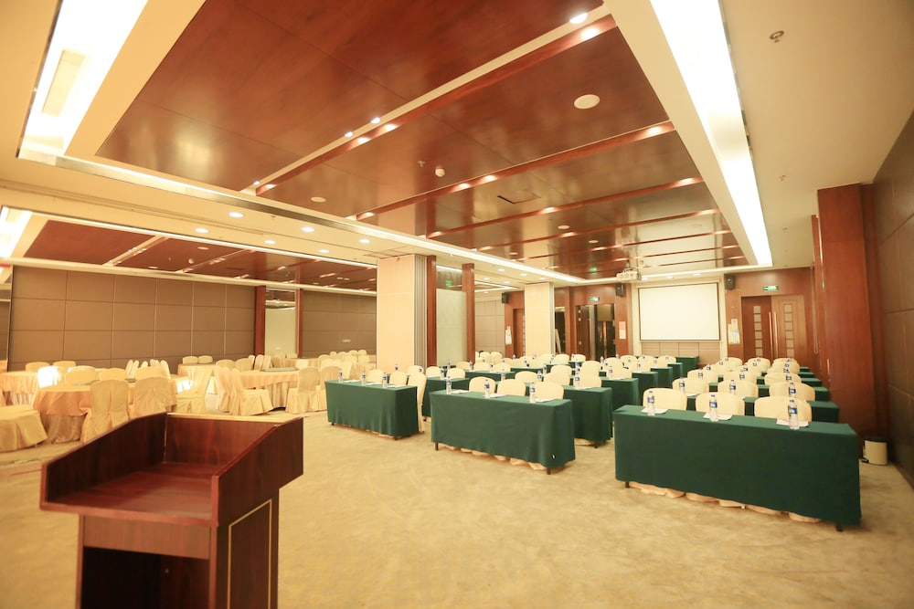 Ramada Plaza by Wyndham Chuzhou 30/43