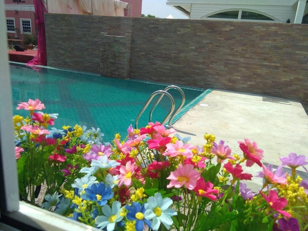 Na Banmae Resort 65/69