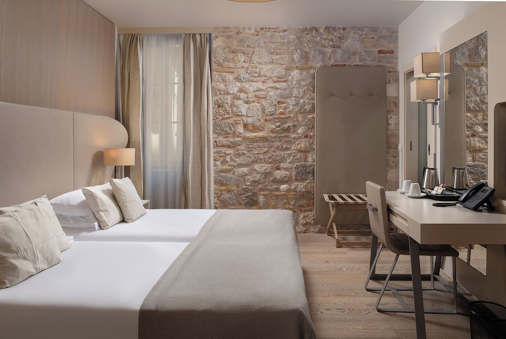 ART HOTEL KALELARGA 12/67